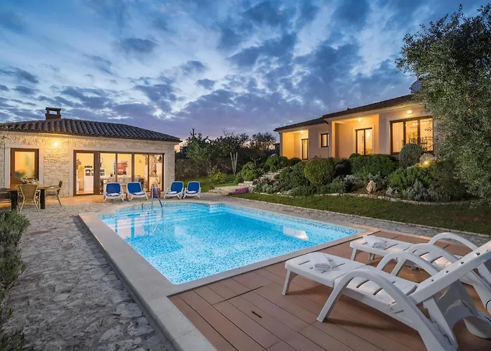 Luxurious Home In Buje