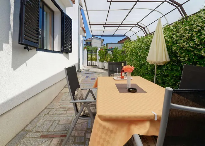 Holiday Home Nevena By Rent Istria